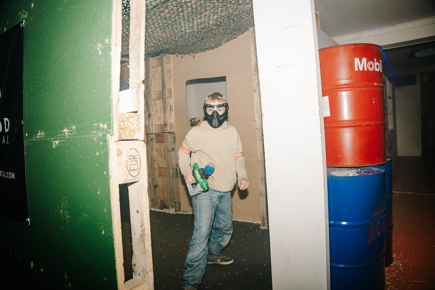 Udlejning af Gel Blaster - Plads til 24 deltagere på vores indendørs bane i Ribe