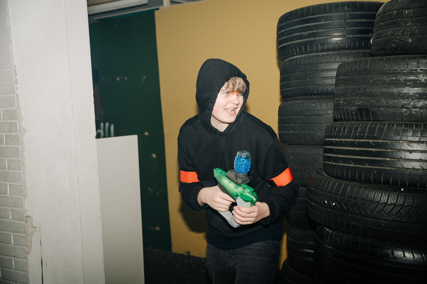 Udlejning af Gel Blaster - Plads til 24 deltagere på vores indendørs bane i Ribe